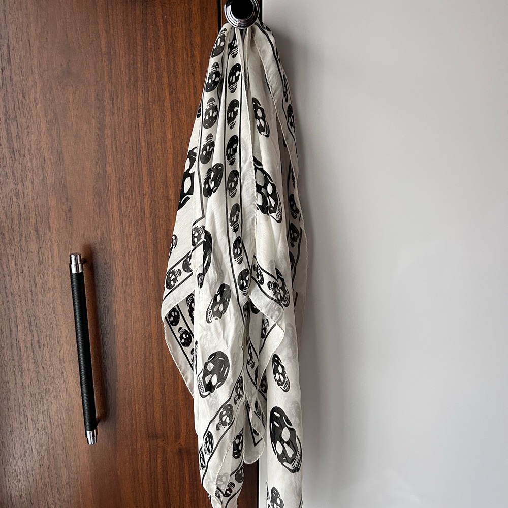 Vintage 2003 Skull Pattern Scarf in Black and Ivory